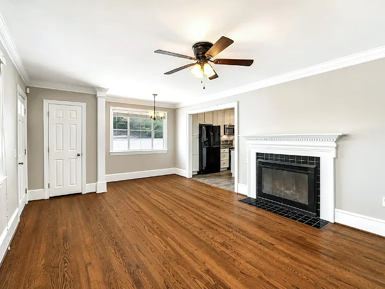 2311 Bellview Rd — Photo 3