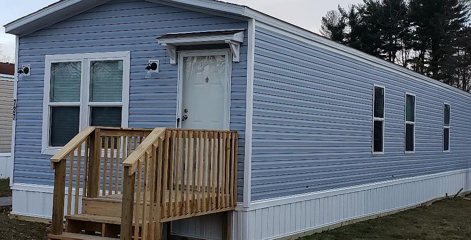 1st image of 737 Independence Hills Vlg