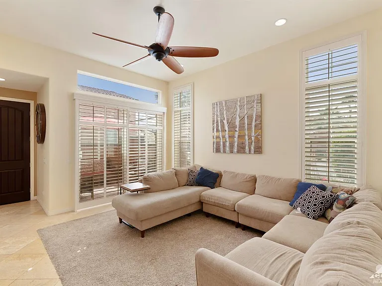 52130 Rosewood Ln — Photo 36