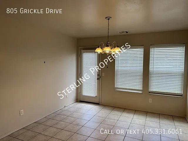 805 Grickle Dr — Photo 7