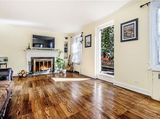 100 Pinewood Rd APT 2C, Hartsdale, NY 10530