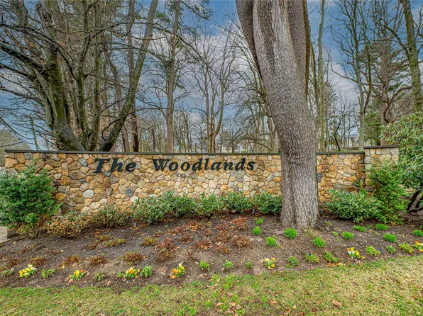 79 Aspen Drive W, Woodbury, NY 11797