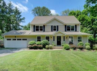 3 Bridge St, Mendham, NJ 07945