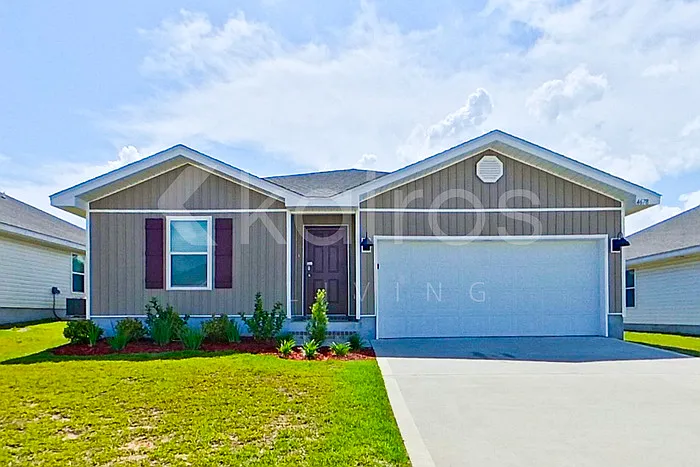 4 bed, 2.0 bath, 1387 sqft, $2,095 — Photo 1