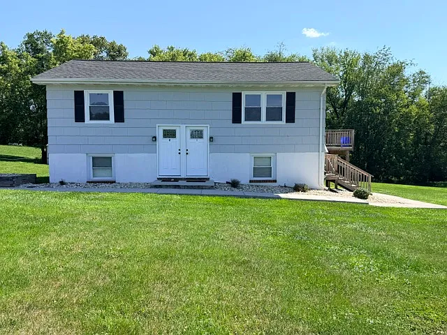 2 bed, 1200 sqft, $1,650 — Photo 1