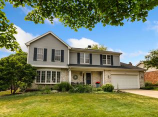 7820 Dorchester Ln, Darien, IL