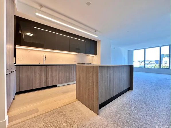 201 Folsom St APT 12F, San Francisco, CA 94105