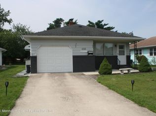 466 Jamaica Blvd, Toms River, NJ 08757