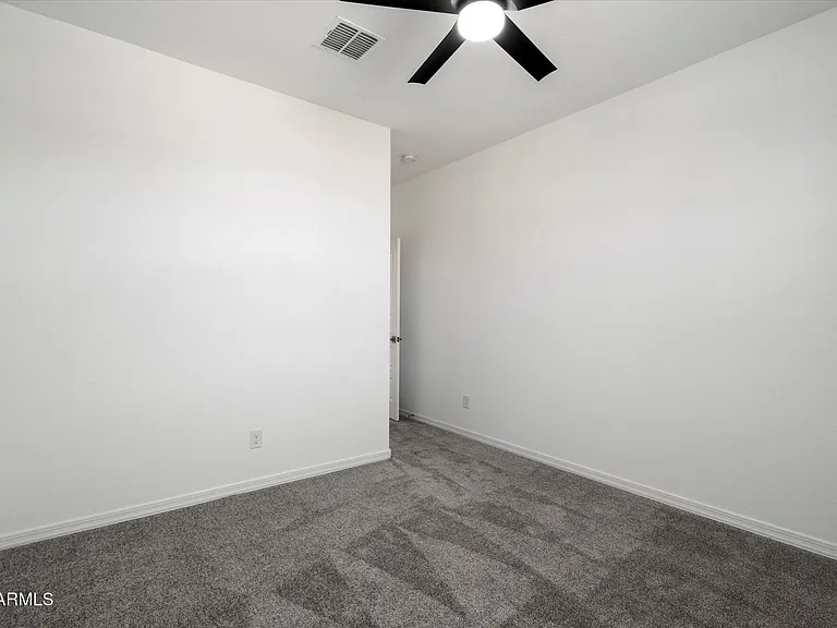 25101 N 141st Ave — Photo 16