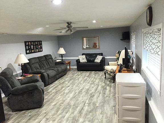 2nd image of 1248 River Oaks Dr