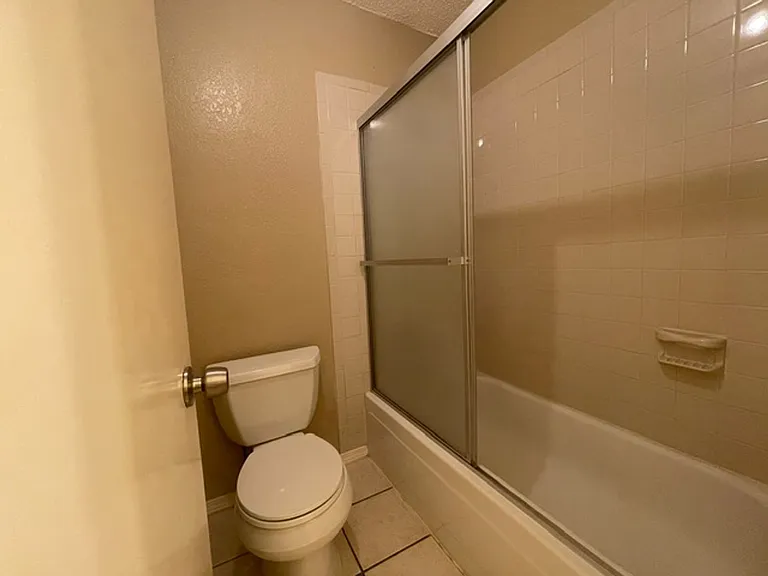 1226 W Hudgins St — Photo 21