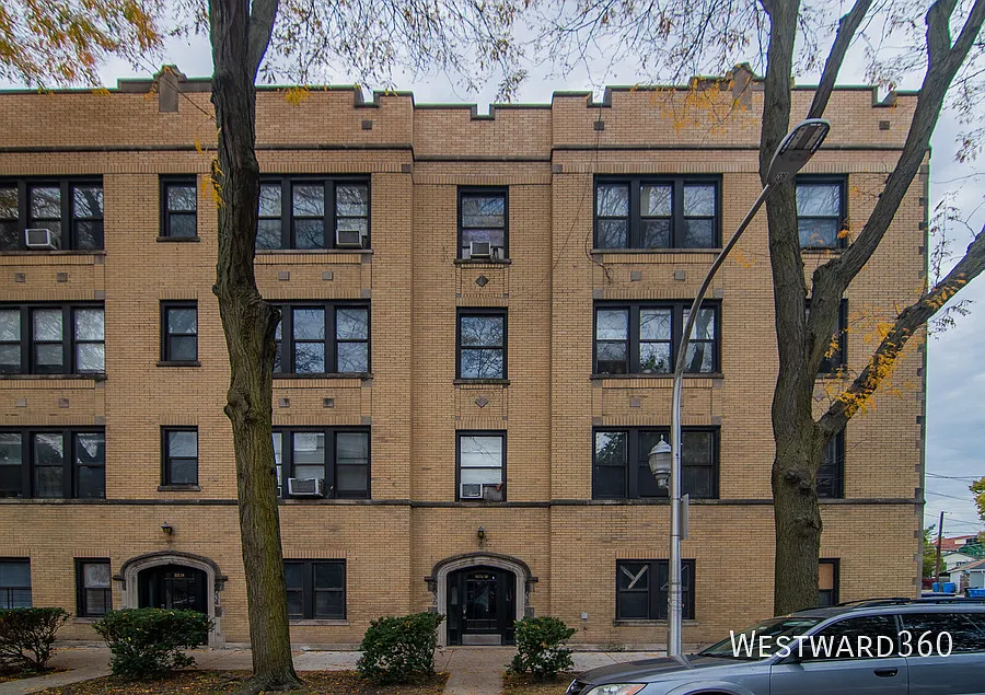 6055 N Ridge Ave #1