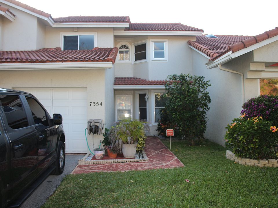 1st image of 7354 Pinewalk Dr S