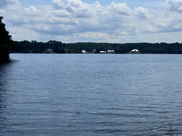 68 Annes Cir, Lumberton, MS 39455