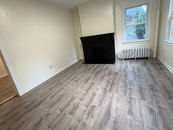 5th image of 45 Winter Ave APT 1R