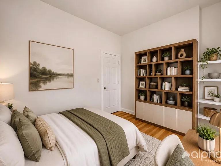 753 E 6th St #8 — Photo 5