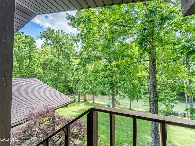 1806 Perimeter Dr — Photo 13