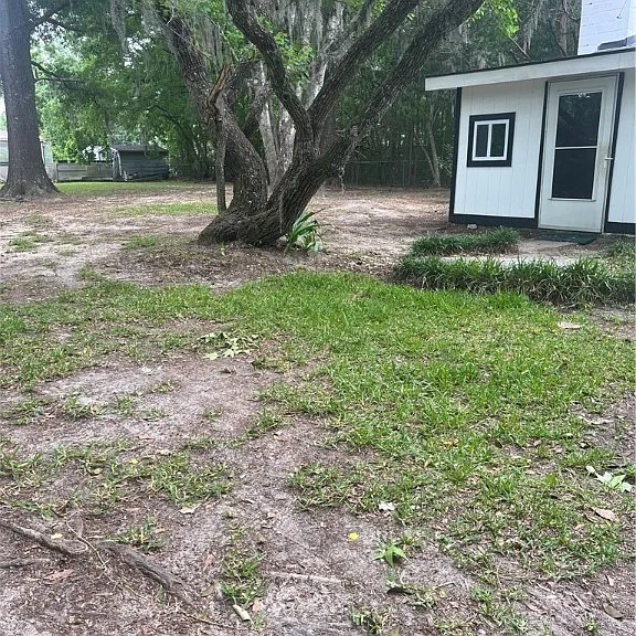 106 Hickory St — Photo 3