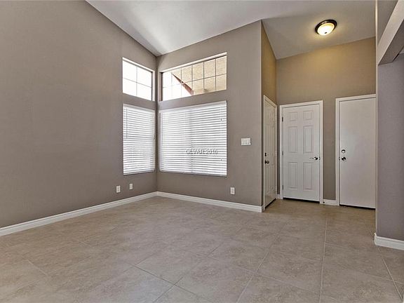4th image of 6213 Caprino Ave