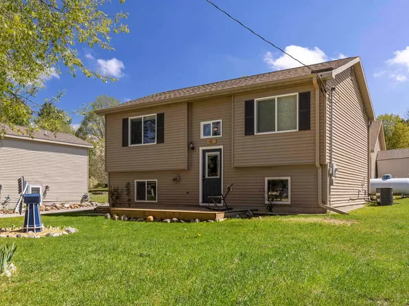 4267 Main St, Kingsley, MI 49649