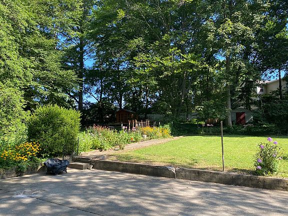 3rd image of 6014 Wayside Ave