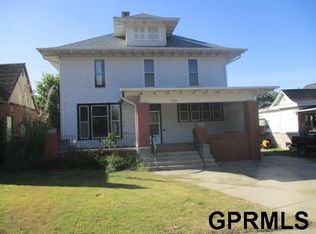 824 5th St, Fairbury, NE 68352