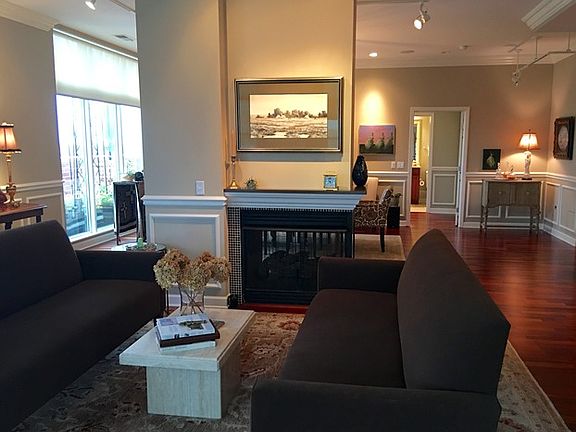 2nd image of 1124 Lake St #704