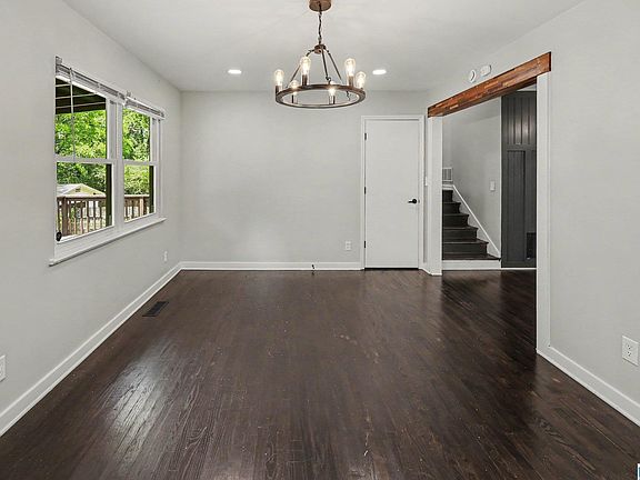 5th image of 1536 Highland Dr