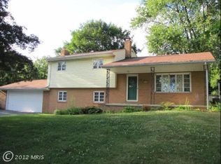 17740 Red Oak Dr, Hagerstown, MD 21740