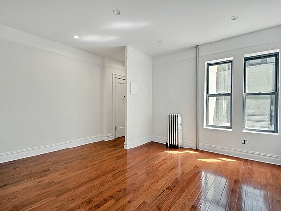 4th image of 34-06 32nd St #12A