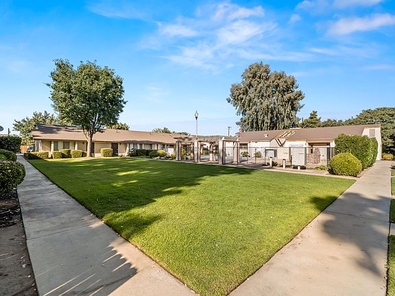 5th image of 4654 N Chestnut Avenue #135