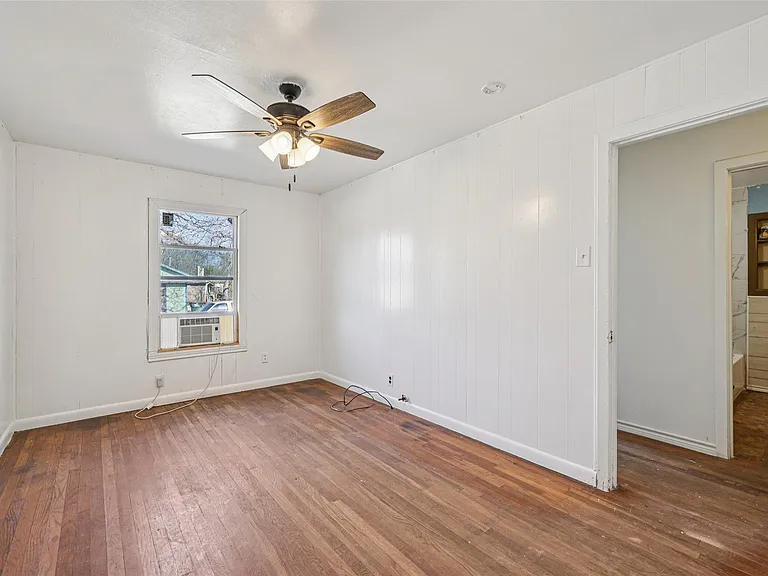 620 Barbara Dr — Photo 19