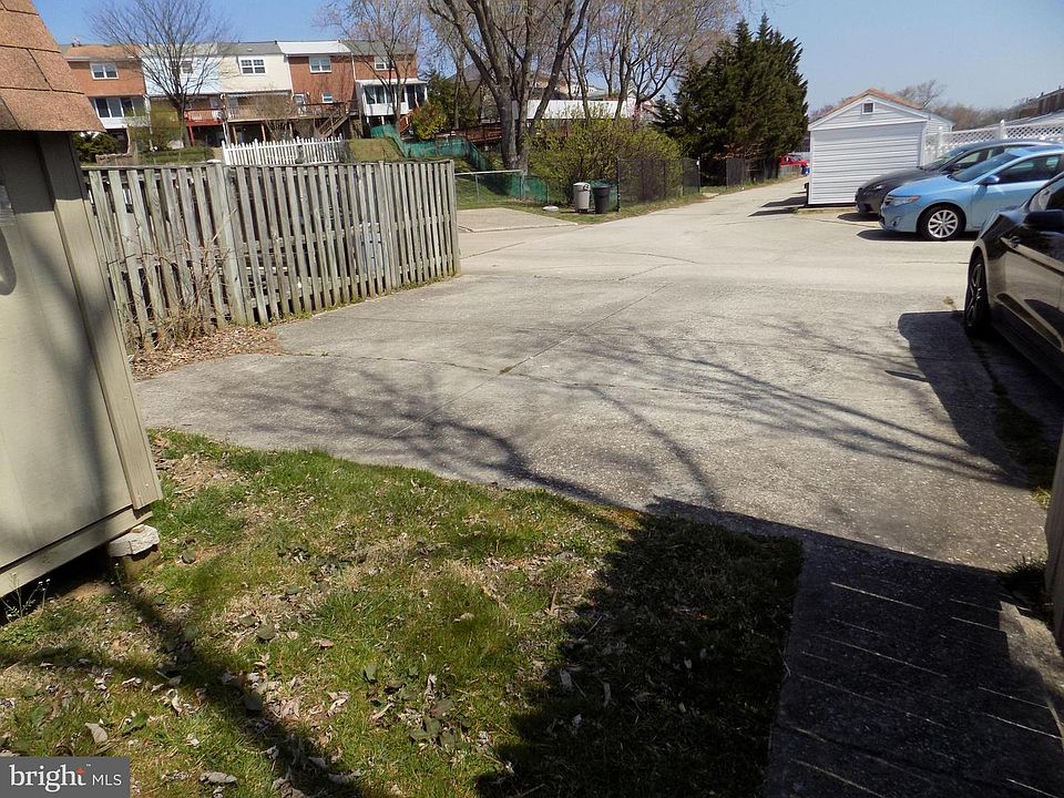 2nd image of 5659 Selford Rd