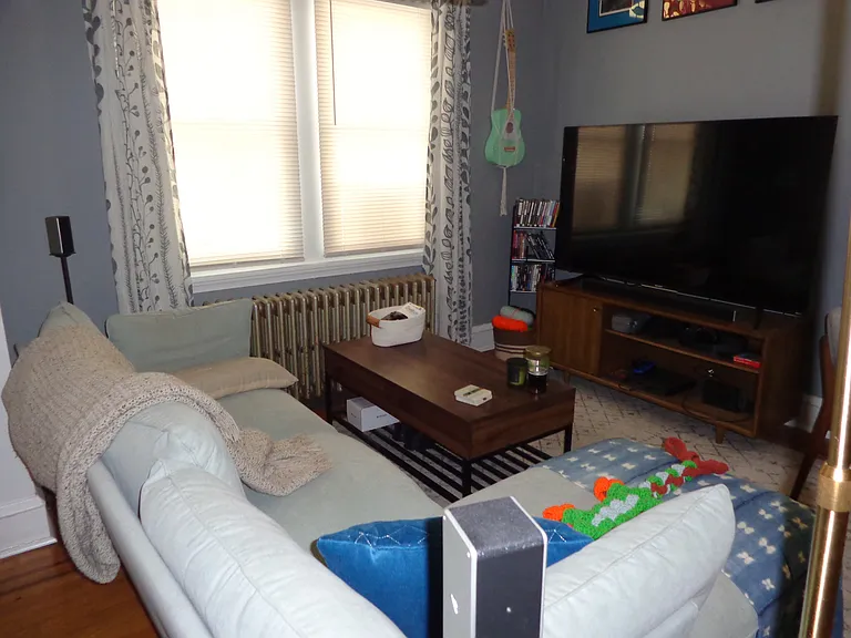 221 Green Ln #9 — Photo 2