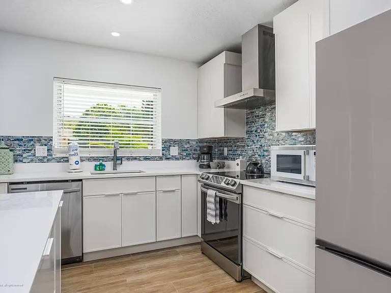 2515 Grove St — Photo 14