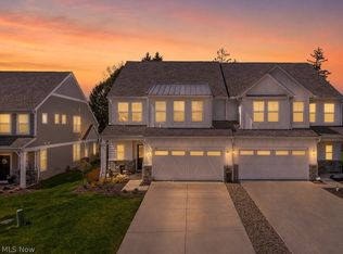114 Lake Balaton Dr, Cleveland, OH 44128
