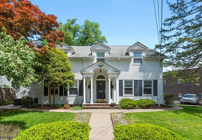 1 Lenox Pl #A — Photo 1