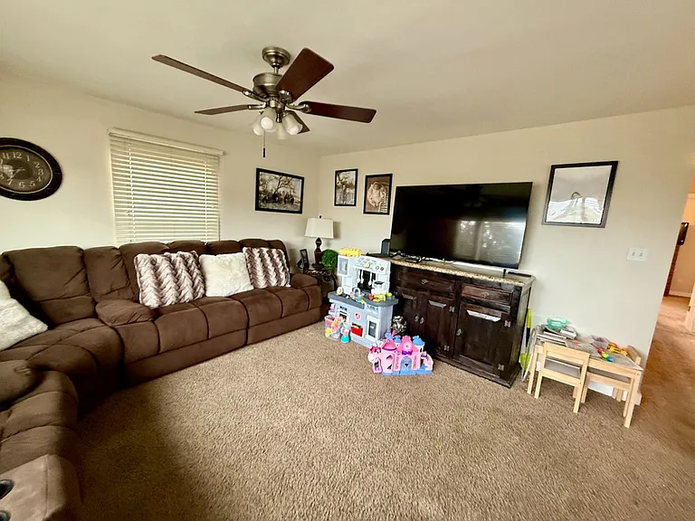 859 W Renette Ave — Photo 4
