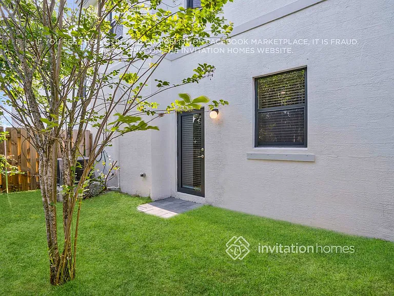 1636 SW 29th St — Photo 21