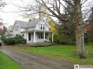 208 Chautauqua St, Fredonia, NY 14063