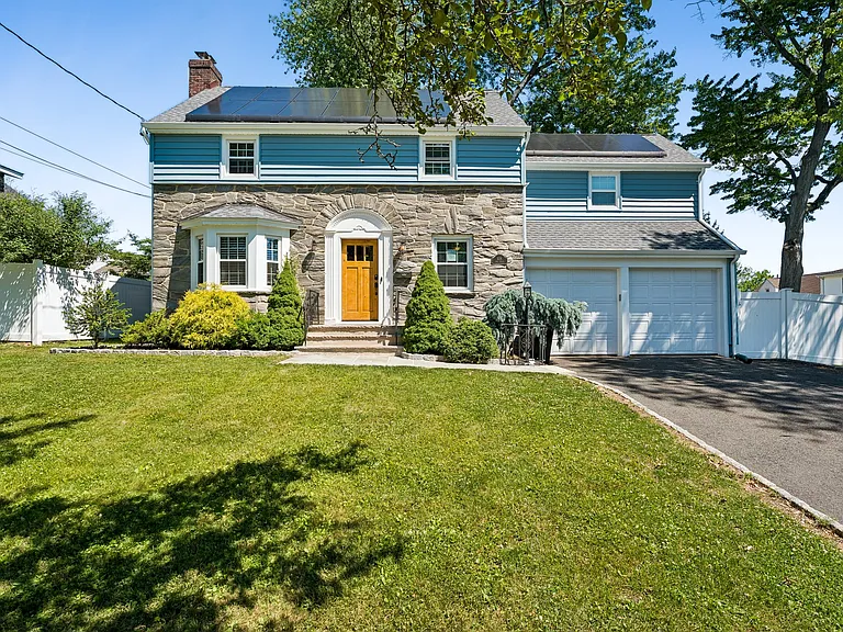 Front Of the House