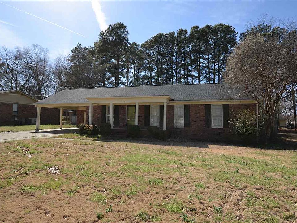 1st image of 758 Hart Dr