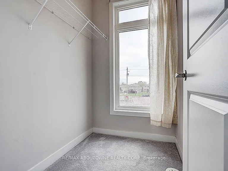 52 Saintfield Dr — Photo 28