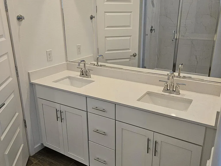 3353 S Primrose Ave — Photo 17