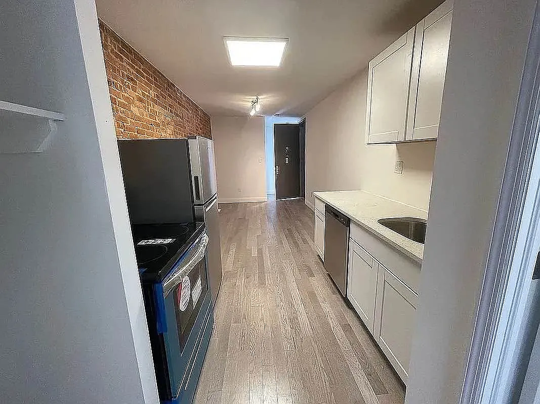 318 East 104th Street — Photo 3