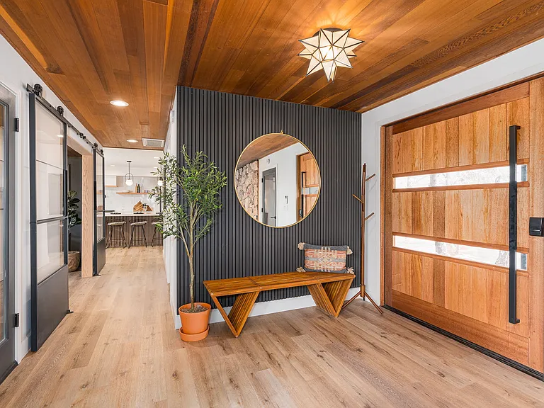 Pembroke Dr — Photo 15