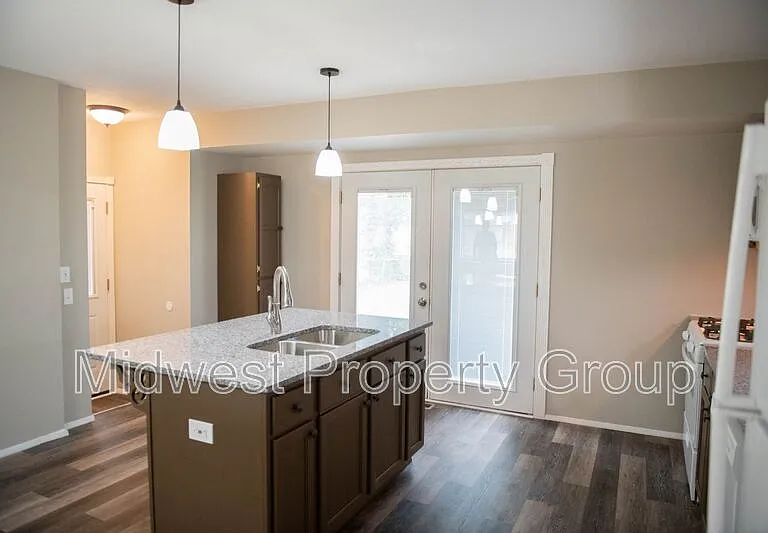 7316 Landi Ct — Photo 2
