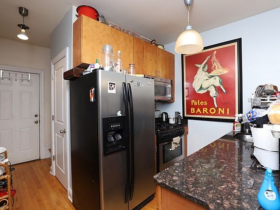 2nd image of 1738 W Altgeld St #R3
