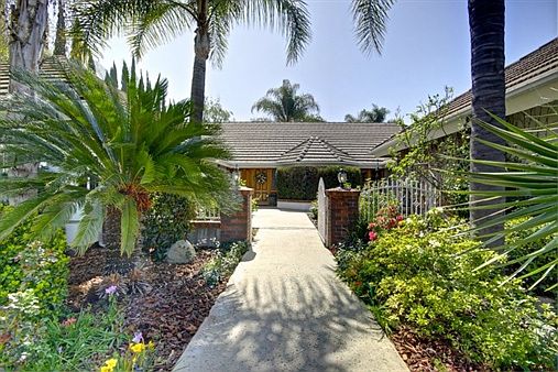 3rd image of 948 Brandeis Dr