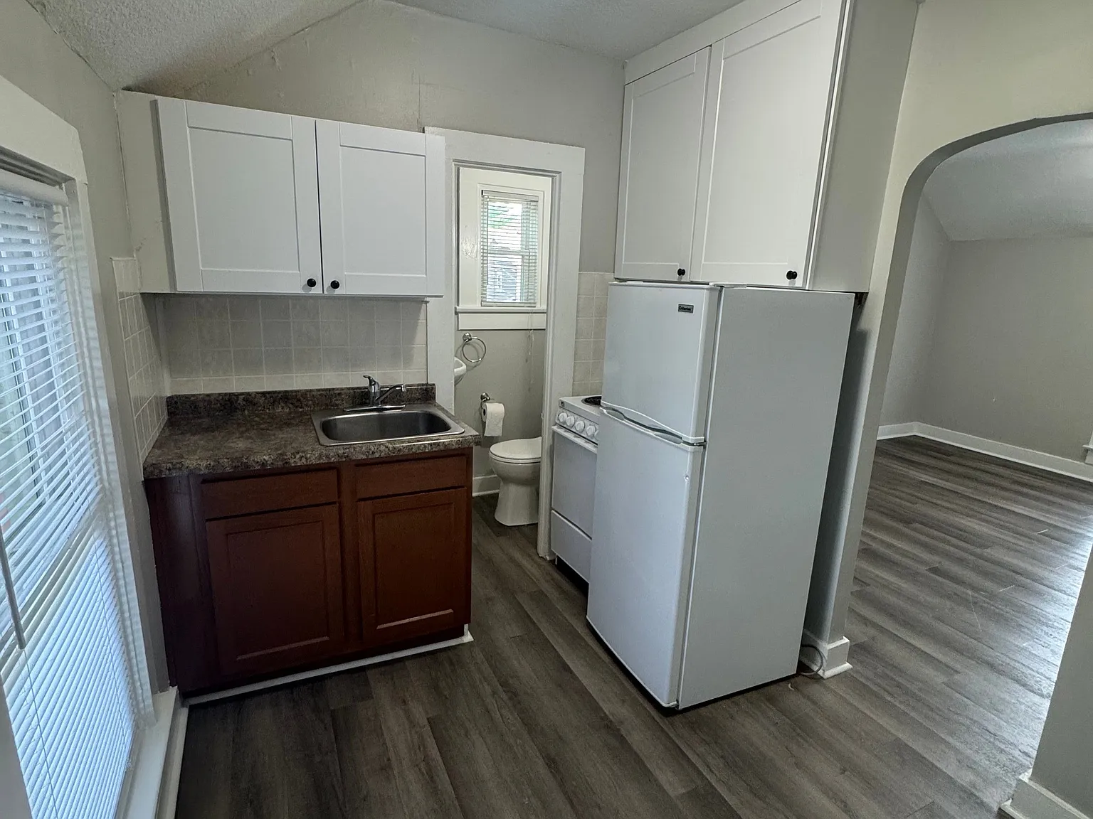Studio, 1.0 bath, 494 sqft, $650 — Photo 3